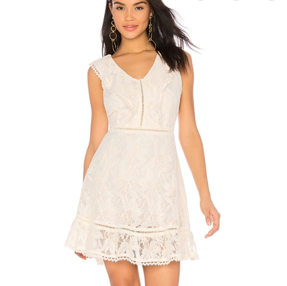 NWT BB Dakota White Lace dress - Picture 1 of 5